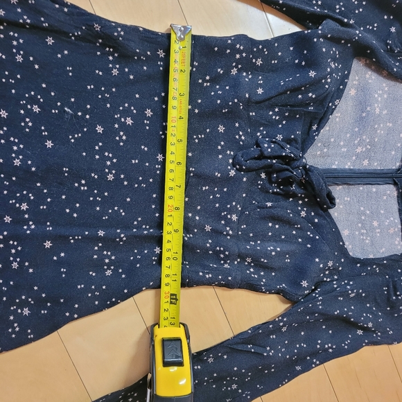 Reformation Dress - Picture 6 of 7